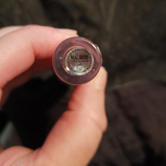 Kylie lip color in Maliboo - Picture 2 of 3